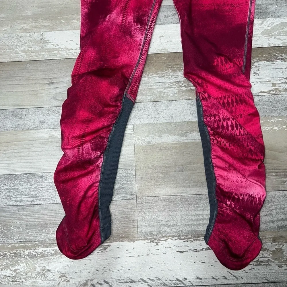 Nike Youth Girl’s Printed Pink Leggings Size S